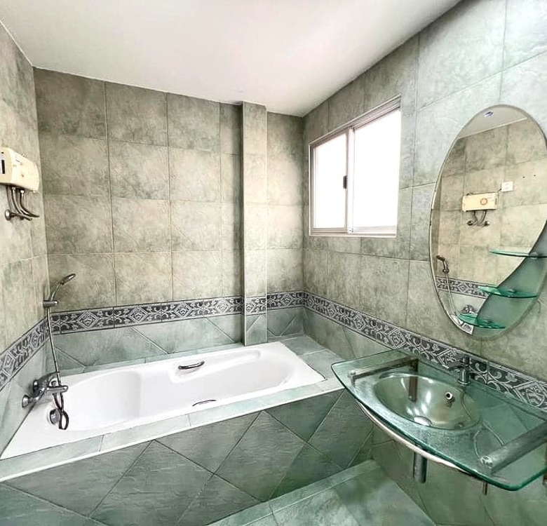 EP0118 | 3-BR Family Villa for Sale in Pattaya