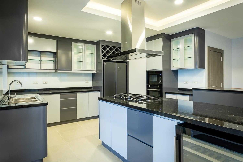 Villa for Sale in Pong-12 EP0098 | 4-BR Villa for Sale in Pong, East Pattaya