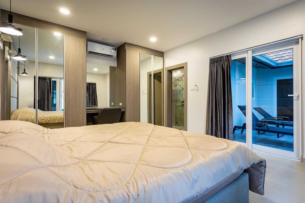 Villa for Sale in Pong-16 EP0098 | 4-BR Villa for Sale in Pong, East Pattaya