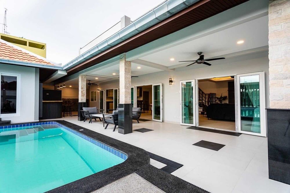Villa for Sale in Pong-3 EP0098 | 4-BR Villa for Sale in Pong, East Pattaya