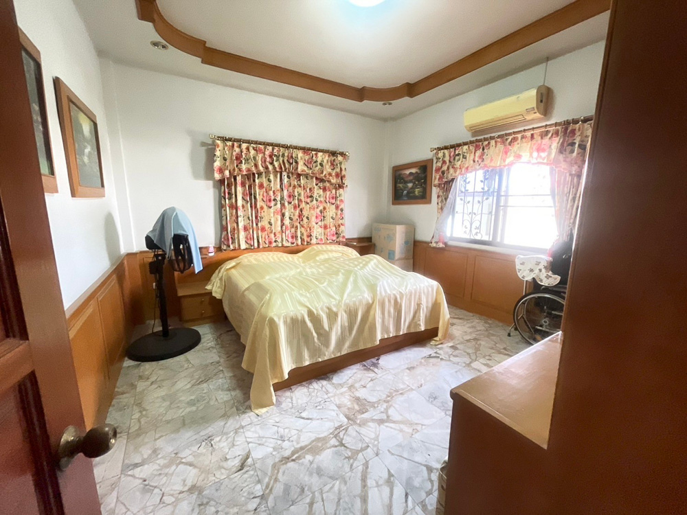 Villa for Sale in Pong, East Pattaya-14 EP0092 | 3-BR Family Villa for Sale in Pong, East Pattaya