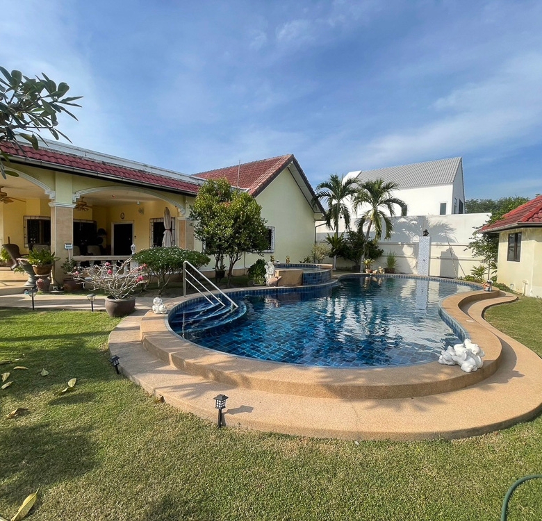 EP0092 | 3-BR Family Villa for Sale in Pong, East Pattaya