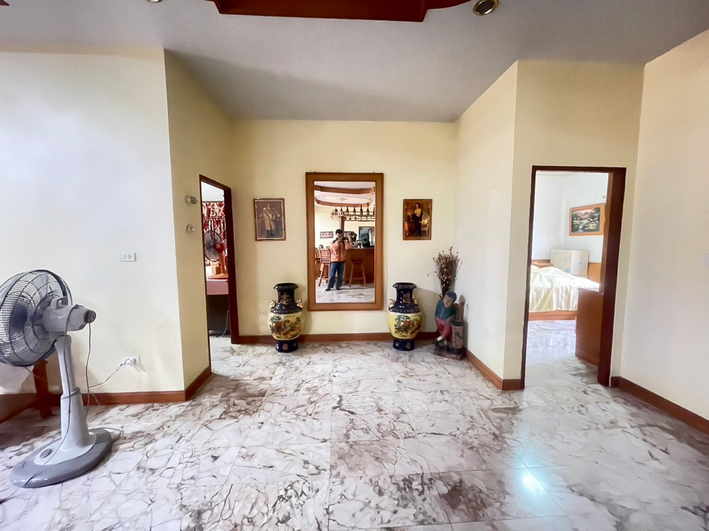 Villa for Sale in Pong, East Pattaya-9 EP0092 | 3-BR Family Villa for Sale in Pong, East Pattaya