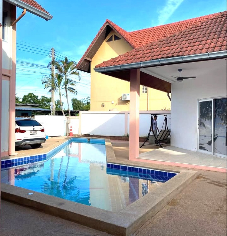 EP0054 | Modern 3-BR Family Villa for Sale on Pornprapanimit