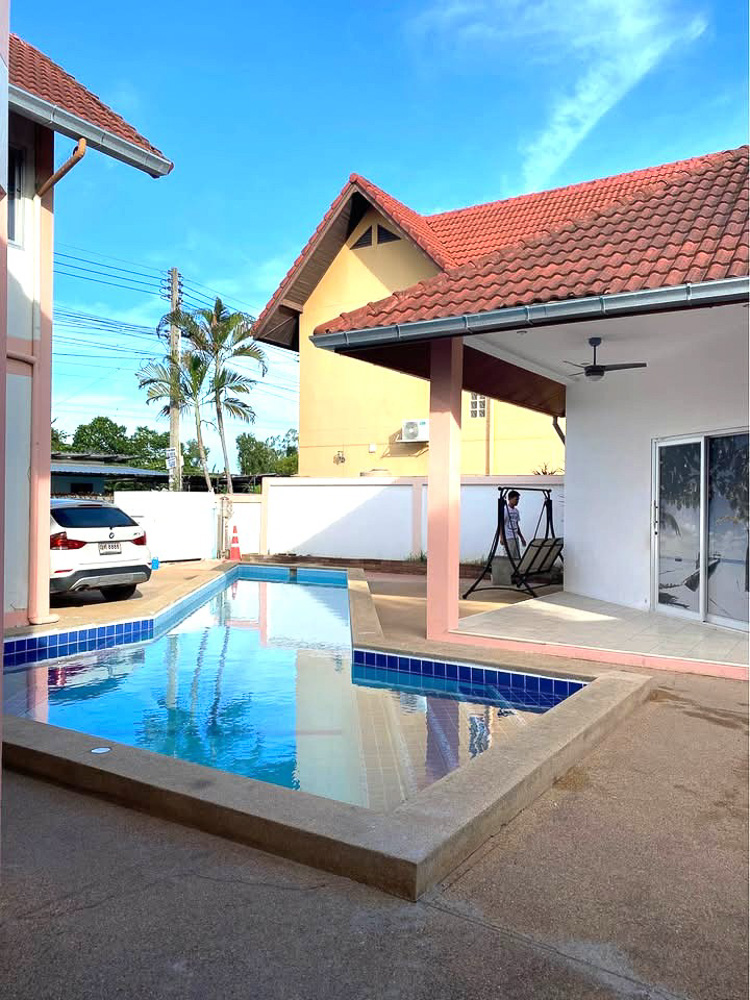 EP0054 | Modern 3-BR Family Villa for Sale on Pornprapanimit