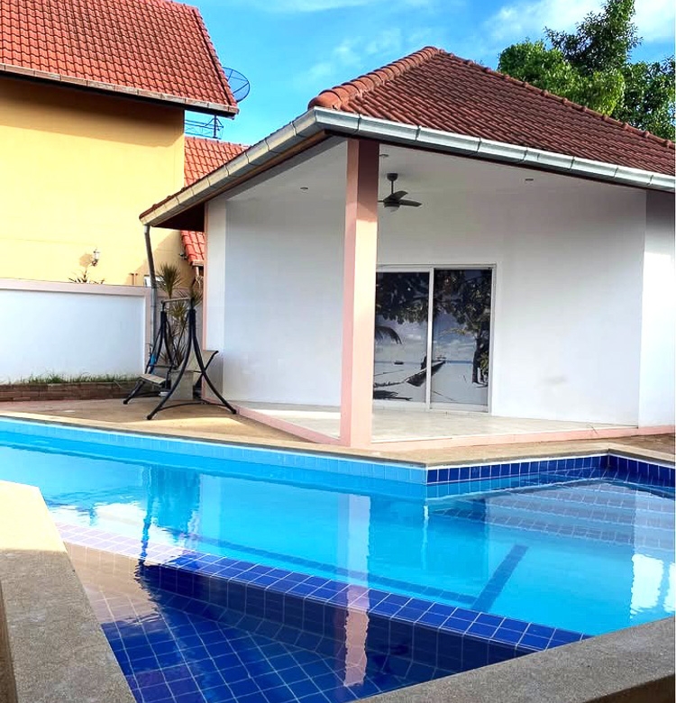 EP0054 | Modern 3-BR Family Villa for Sale on Pornprapanimit