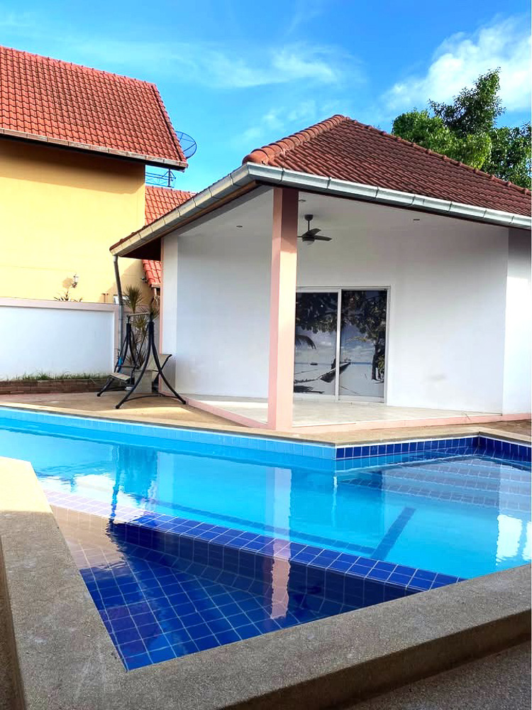 EP0054 | Modern 3-BR Family Villa for Sale on Pornprapanimit