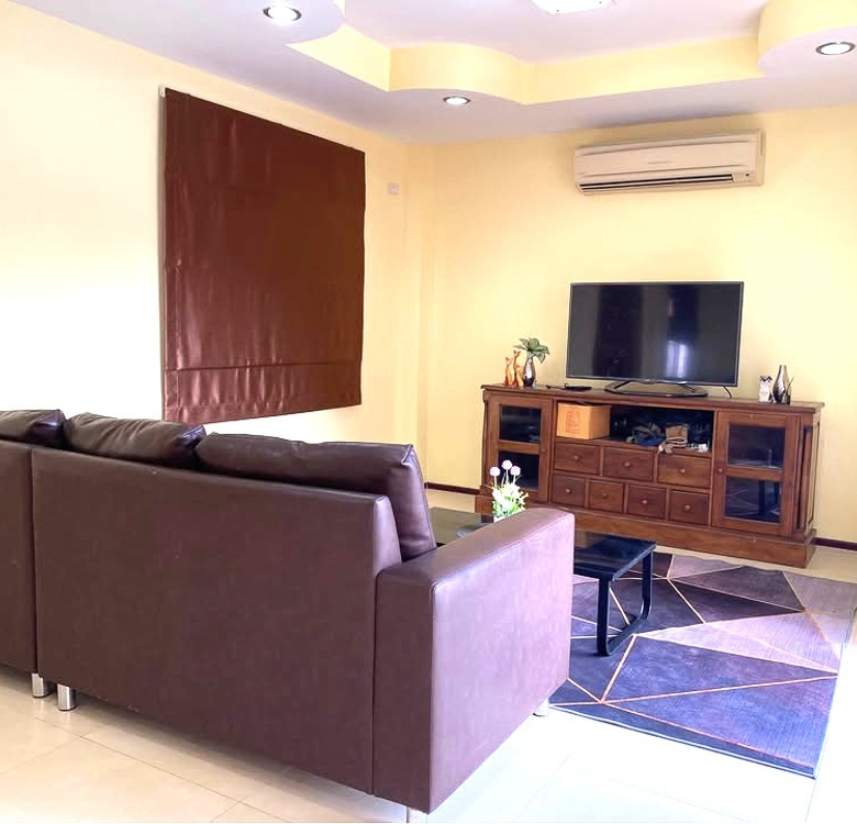 EP0054 | Modern 3-BR Family Villa for Sale on Pornprapanimit