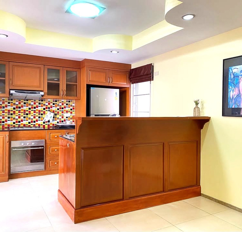 EP0054 | Modern 3-BR Family Villa for Sale on Pornprapanimit