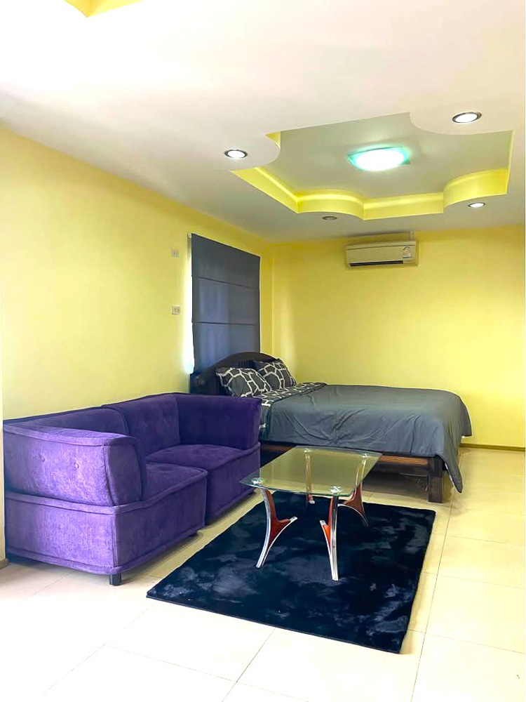 EP0054 | Modern 3-BR Family Villa for Sale on Pornprapanimit