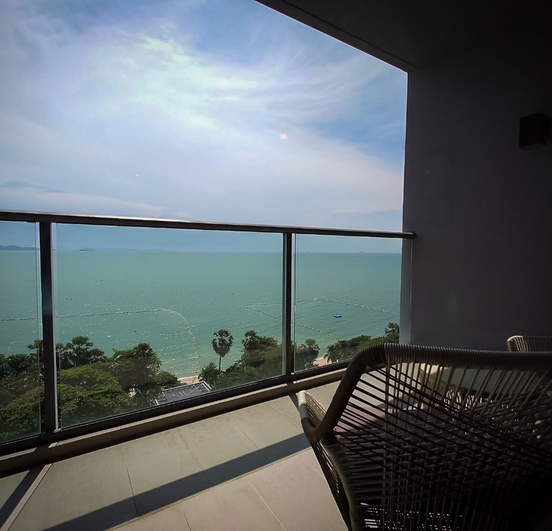 NP004 | Zire Wongamat 2 BR Sea View FQ