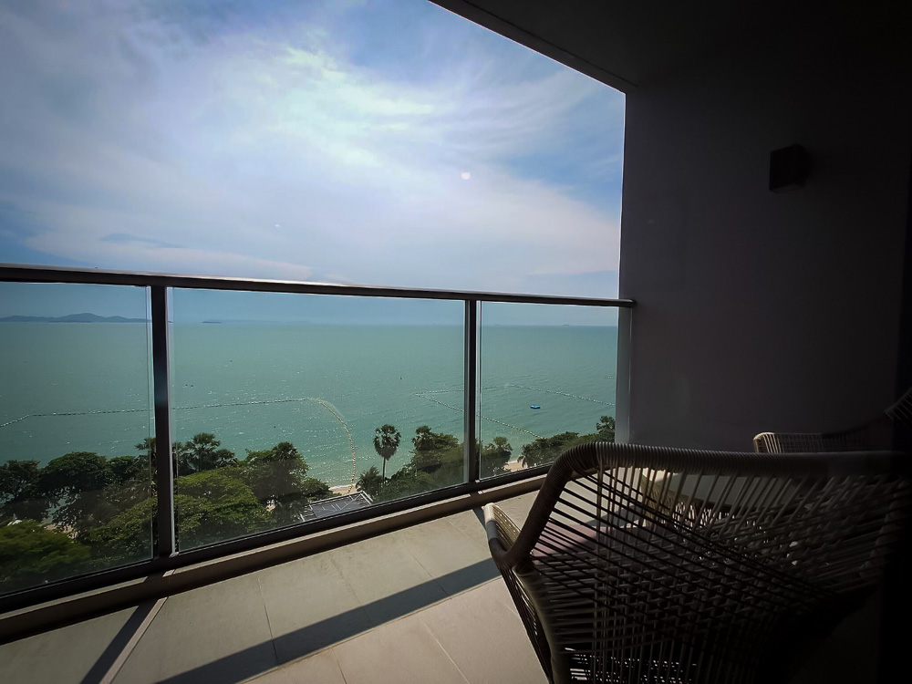 NP004 | Zire Wongamat 2 BR Sea View FQ