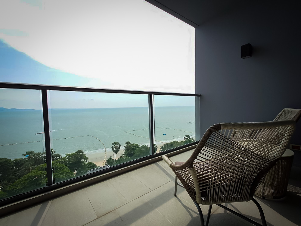 NP004 | Zire Wongamat 2 BR Sea View FQ