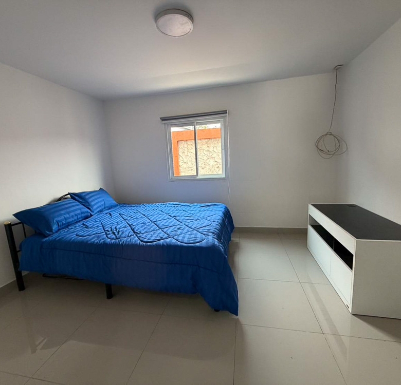EP0882 | villa on 1 Rai of land for sale Near Mabprachan Lake