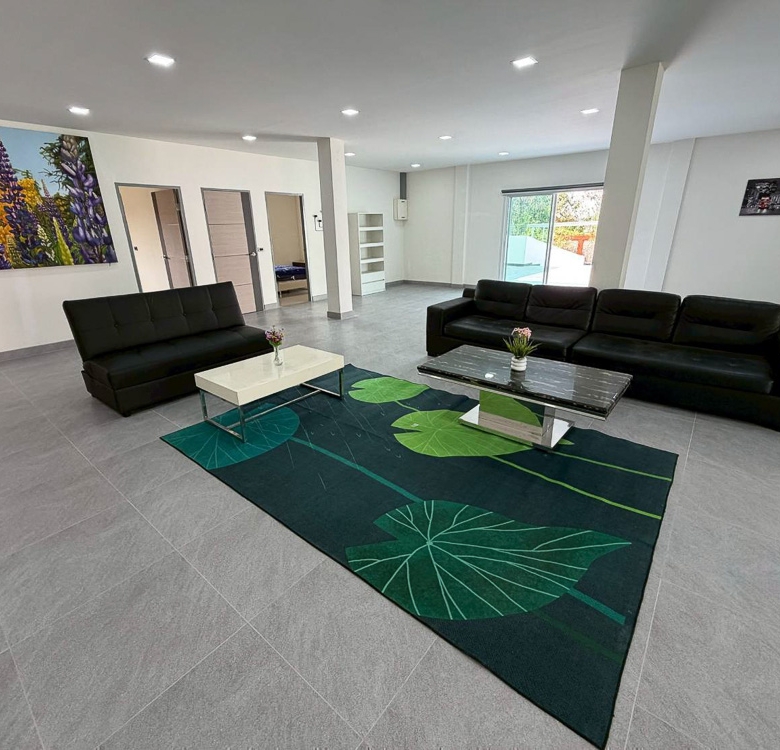 EP0882 | villa on 1 Rai of land for sale Near Mabprachan Lake