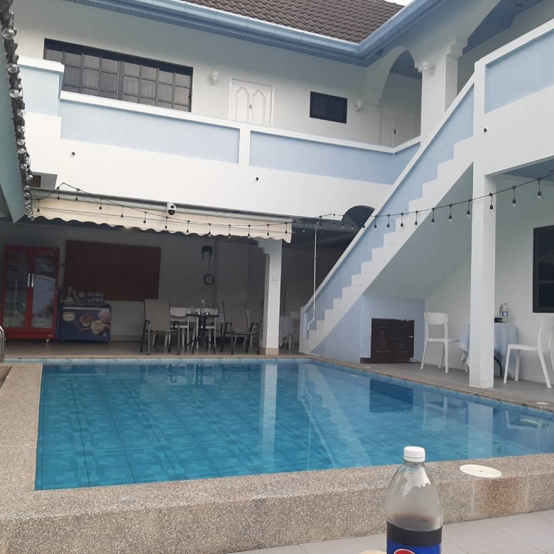 EP0884 | Spacious pool villa located at Soi Bonkot
