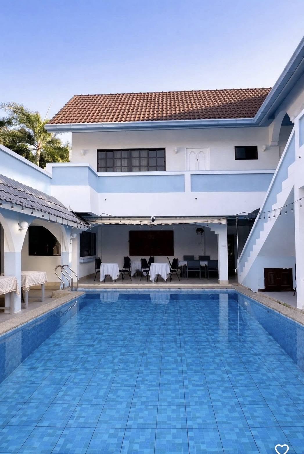 EP0884 | Spacious pool villa located at Soi Bonkot