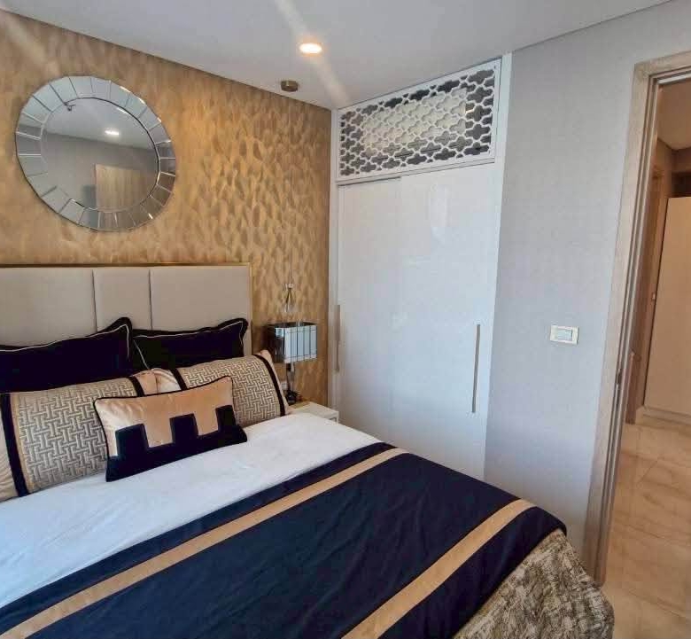 EP0893 | Luxury Condo for Sale at Copacabana Beach Jomtien (Beachfront)Selling Price: THB 4,300,000