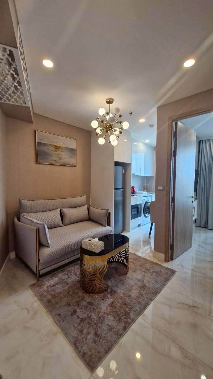 EP0893 | Luxury Condo for Sale at Copacabana Beach Jomtien (Beachfront)Selling Price: THB 4,300,000