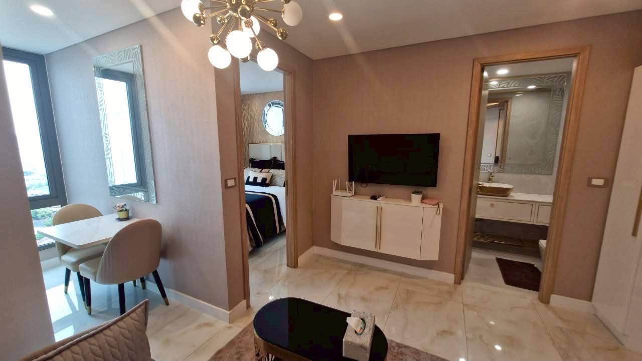 EP0893 | Luxury Condo for Sale at Copacabana Beach Jomtien (Beachfront)Selling Price: THB 4,300,000