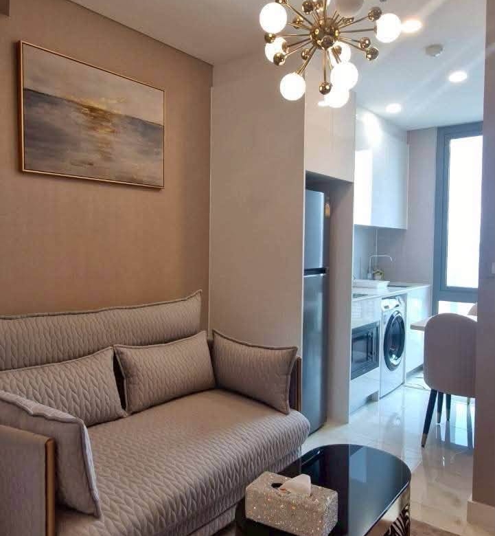 EP0893 | Luxury Condo for Sale at Copacabana Beach Jomtien (Beachfront)Selling Price: THB 4,300,000