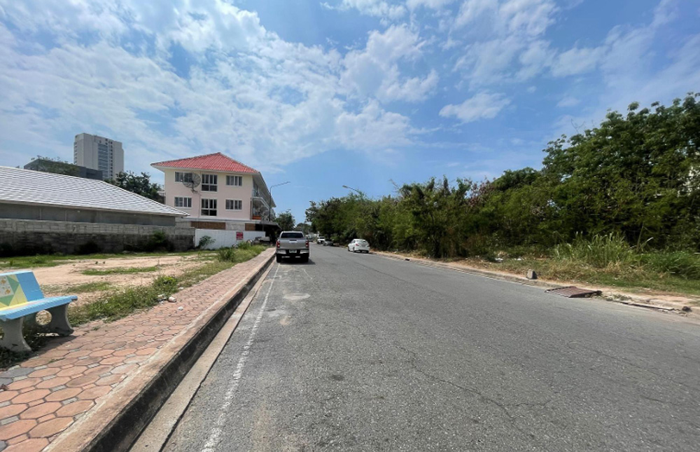EP0169 | Land Plot for Sale in Pratumnak Hill, Pattaya
