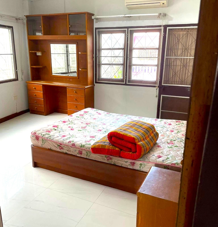 EP0160 | Townhouse for Sale in Photisarn, North Pattaya