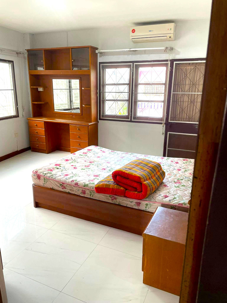 EP0156 | Townhouse for Sale in Photisarn, North Pattaya