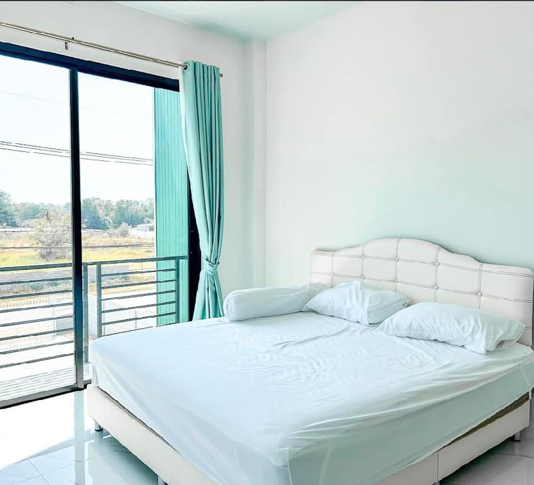 EP0200 | 4-BR Family Villa for Sale in Huay Yai, Pattaya