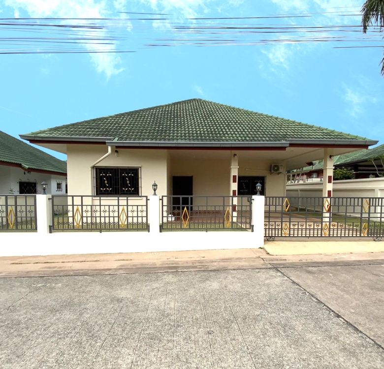 EP0147 | Villa for Sale in Nong Pla Lai, Pattaya