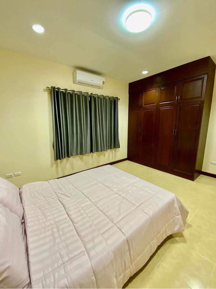 Villa for Sale in Nong Pla Lai-14 EP0148 | Villa for Rent in Nong Pla Lai, Pattaya