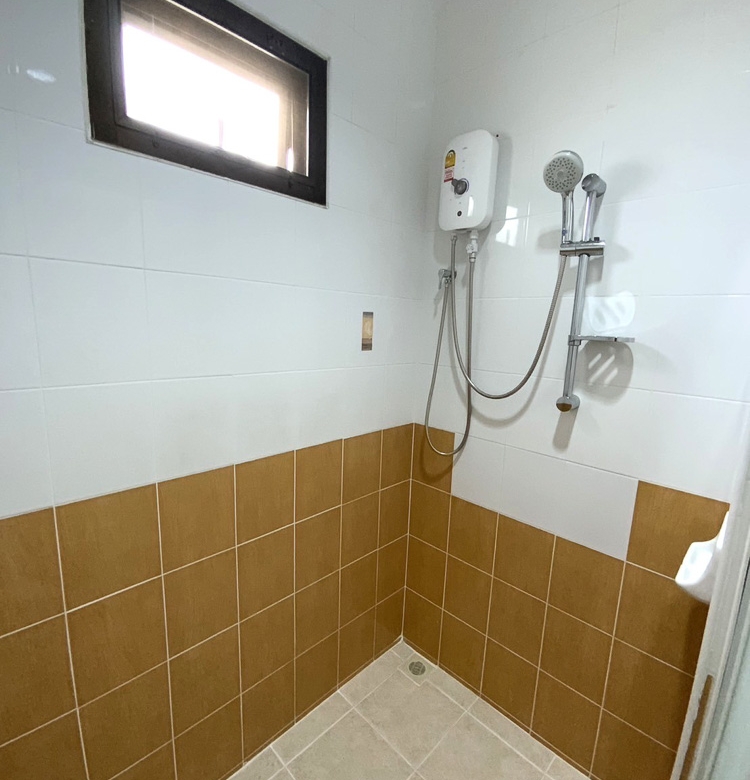 EP0147 | Villa for Sale in Nong Pla Lai, Pattaya