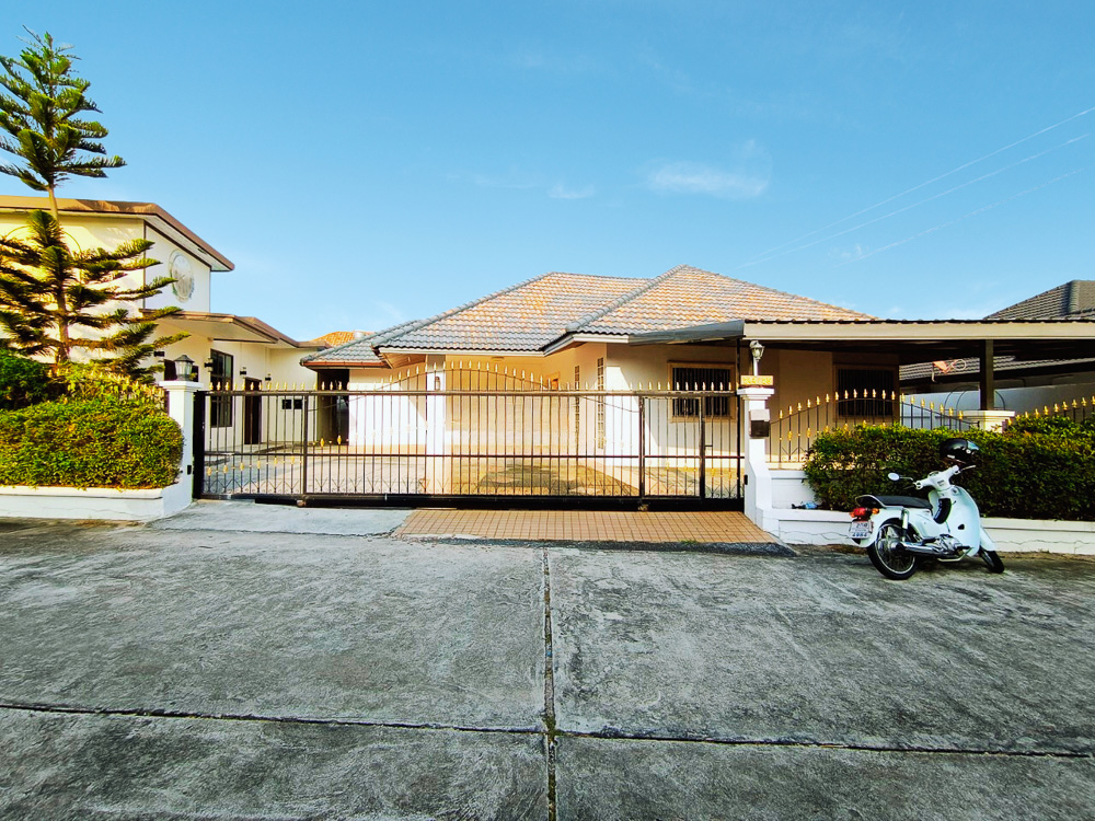 Villa for Sale in South Pattaya-1 EP0199 | 4-BR Luxury Villa for Sale in South Pattaya