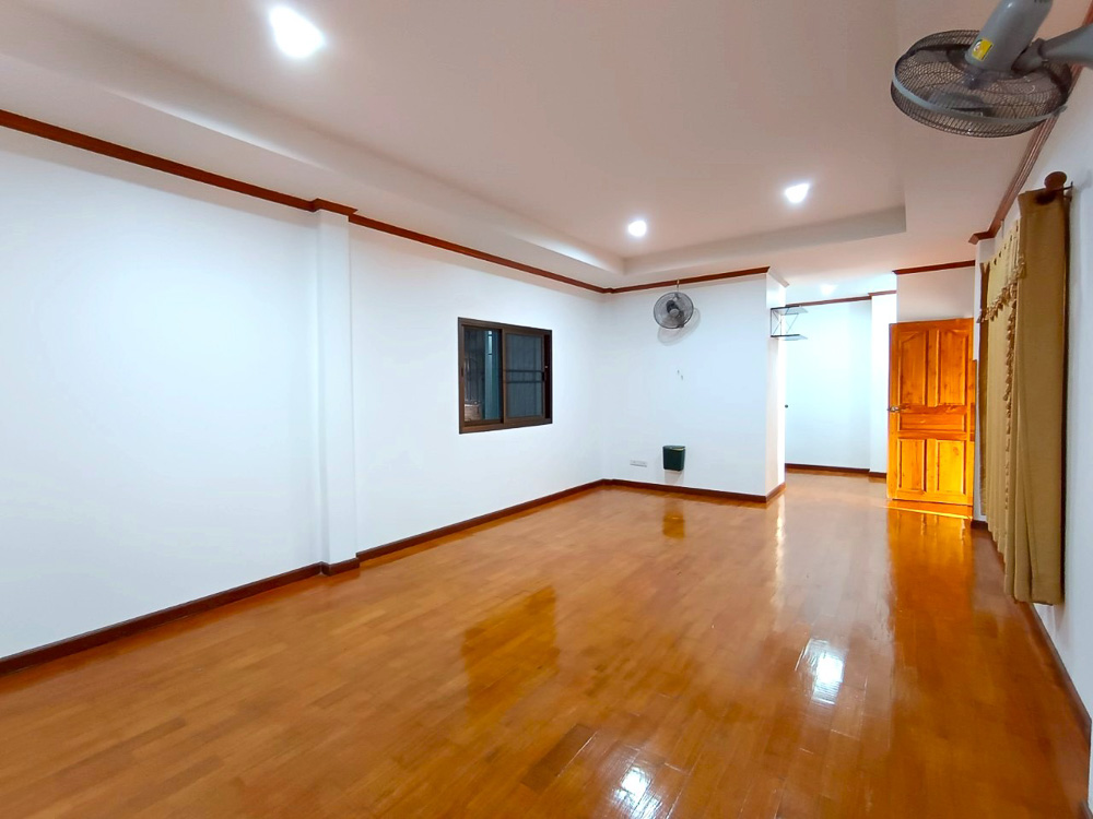 Villa for Sale in South Pattaya-23 EP0199 | 4-BR Luxury Villa for Sale in South Pattaya