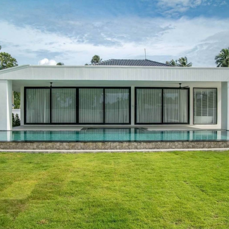 E0944 | Hauy Yai Fully Renovated 5- Bedroom all en-suite and 7 bath rooms SAle 21,950,000 baht