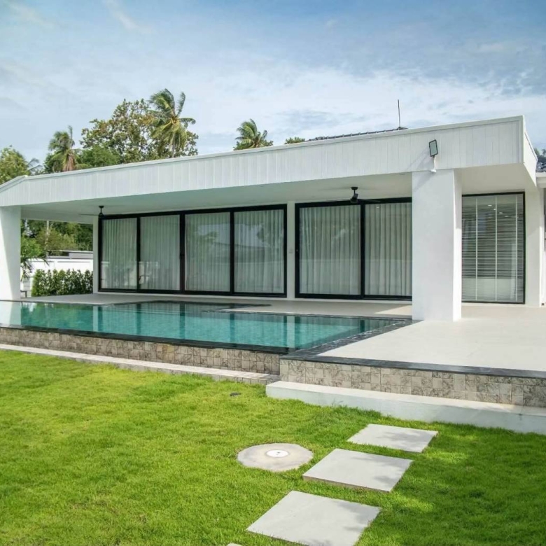 E0944 | Hauy Yai Fully Renovated 5- Bedroom all en-suite and 7 bath rooms SAle 21,950,000 baht