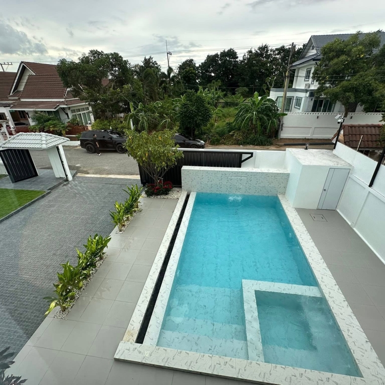 EP0913 | Only 3 km from Jomtien Beach Chaiyaphruek 2/7, sale 9.5 million THB with 5 beds 5 baths