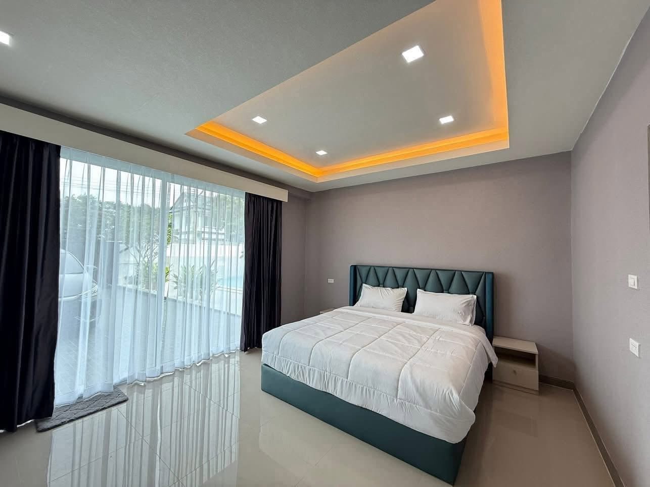 EP0913 | Only 3 km from Jomtien Beach Chaiyaphruek 2/7, sale 9.5 million THB with 5 beds 5 baths