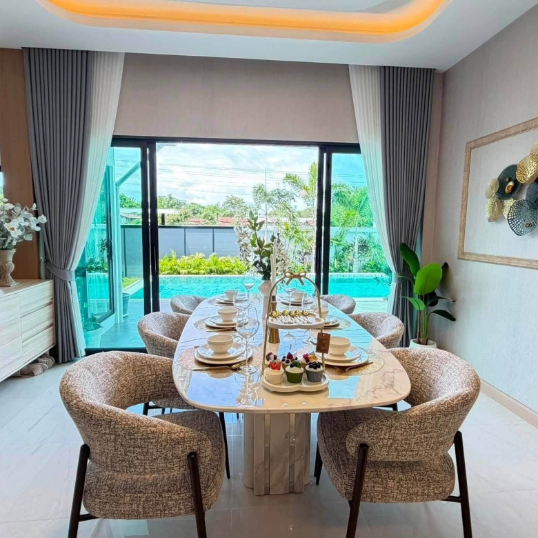 EP0912 | 4 bed 5 bath Huai Yai, situated in Soi Thetsaban 1, Soi 1 sale 12,990,000 Bath