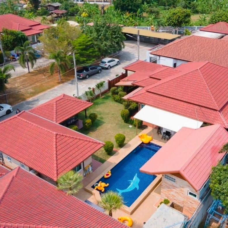 EP0918 | Project Size: 16 exclusive houses in total Atmosphere: Quiet, peaceful, and private Facilities: Communal clubhouse, fitness center,: Huay Yai, Pattaya