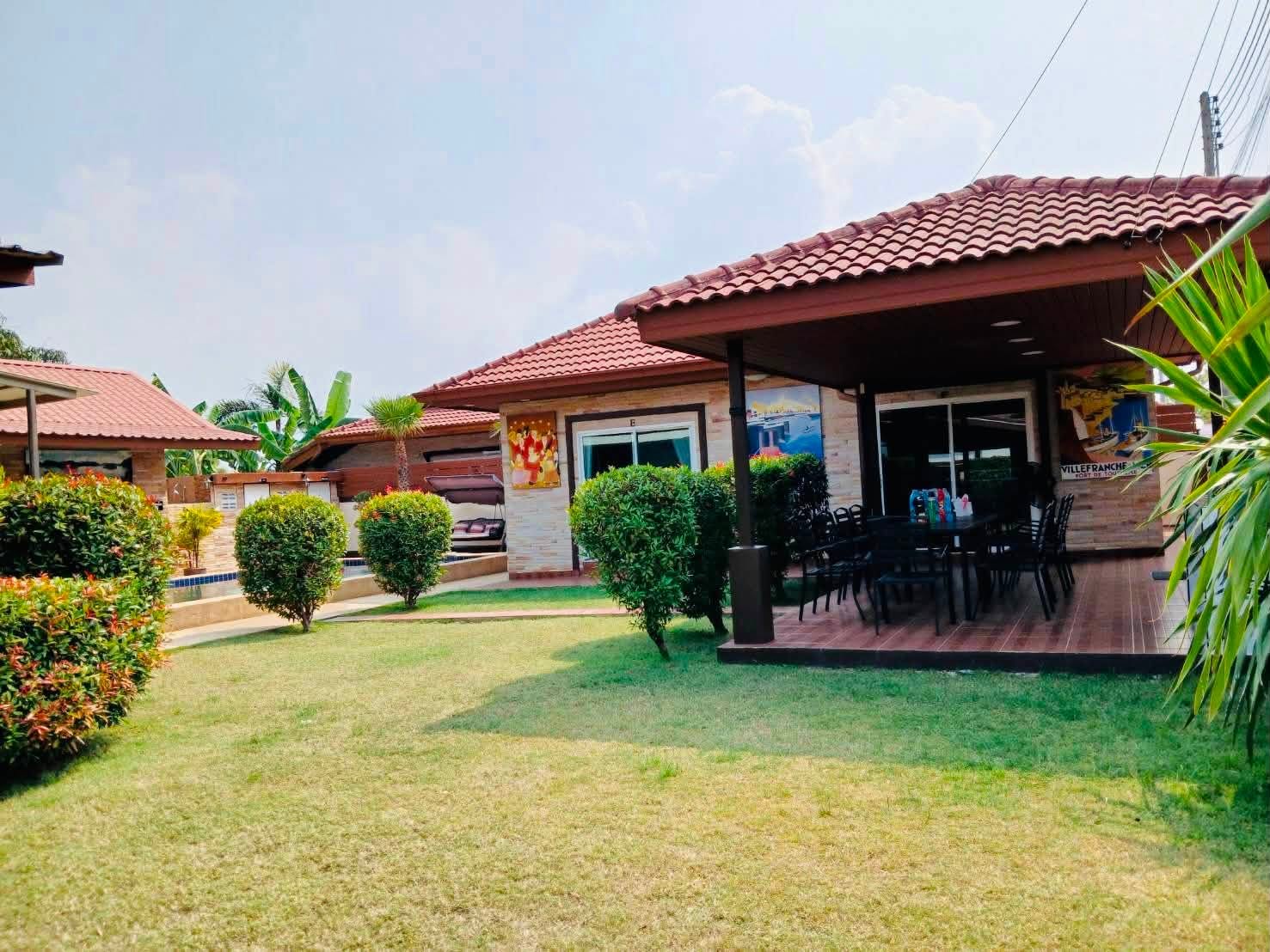EP0918 | Project Size: 16 exclusive houses in total Atmosphere: Quiet, peaceful, and private Facilities: Communal clubhouse, fitness center,: Huay Yai, Pattaya