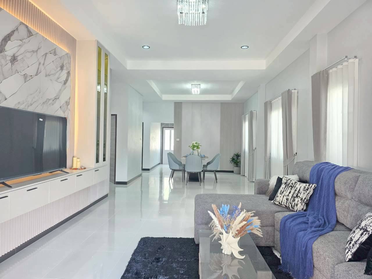 EP0916 | Huayyai NO 81/33 Type 58.7 sq,wah 3 bed 2 bath Sale 4,990,000 Baht