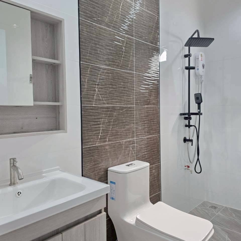 EP0916 | Huayyai NO 81/33 Type 58.7 sq,wah 3 bed 2 bath Sale 4,990,000 Baht