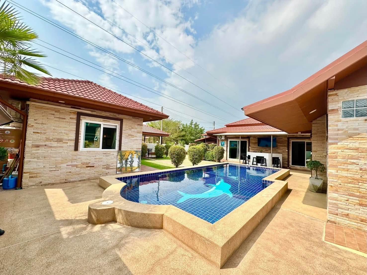 EP0917 | For Rent 1000,000 Soi Siam Country Club, 3 houses, 6 bedrooms, 7 bathrooms (all en-suite), accommodates 12 guests