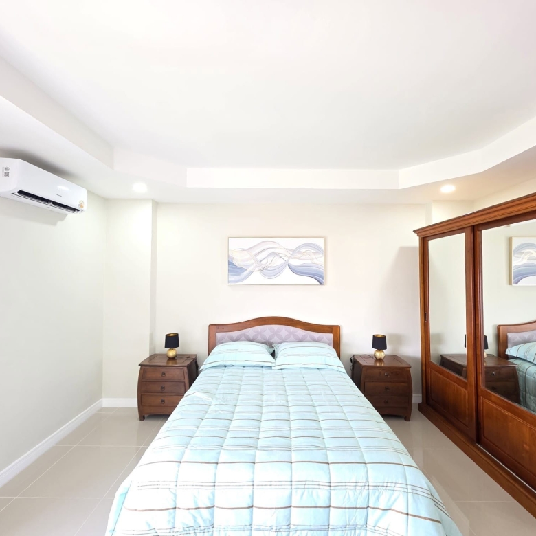 EP0923 | Diana estate condo for sale 2,400,000 Baht