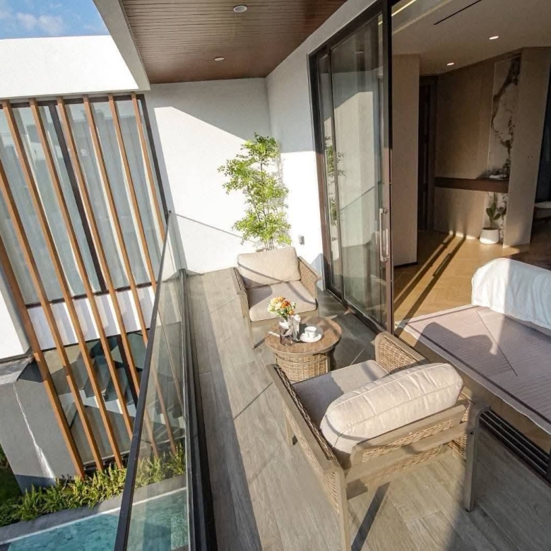 EP0926 | LAVENDER VILLA PATTAYA 4 Beds 5 Baths Sale 19,900,000 Baht