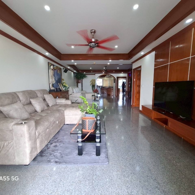 EP0951 | Jomtien Plaza Condotel Stunning sea view with 2 beds 2baths sale 9,900,000 MLB