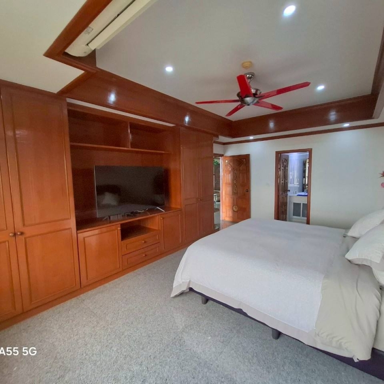 EP0951 | Jomtien Plaza Condotel Stunning sea view with 2 beds 2baths sale 9,900,000 MLB