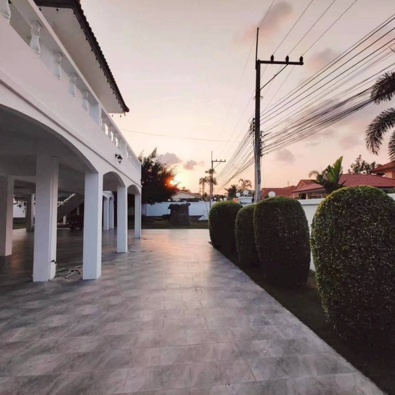 EP0954 | 9 beds 9 baths Grange pool villa near Tara international school sale 22,000,000 MLB
