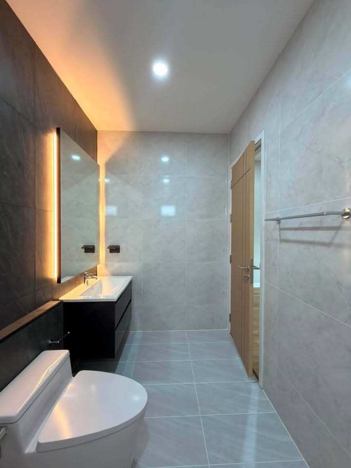 742301063_1349901943922612_7902426236762934298_n CODE :EP0927 | Chaiyapruek 2 Road, South Pattaya 3 Bedrooms 3 Bathrooms price Start Price 6,715,000THB
